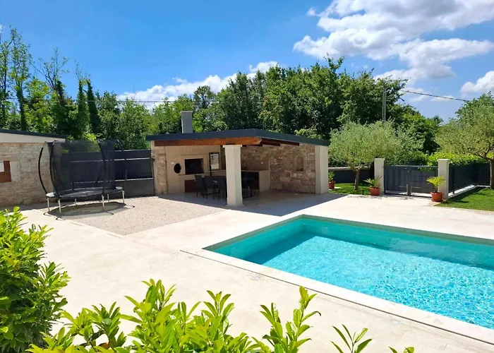 San Rocco Villa Tinjan